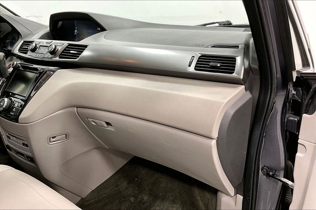 Used 2016 Honda Odyssey Touring image 19