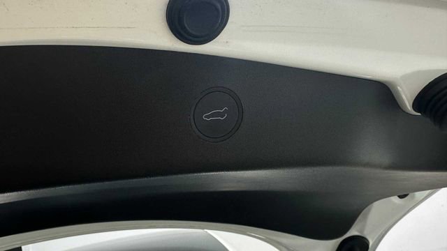 Used 2023 Tesla Model 3 Standard Range RWD image 10