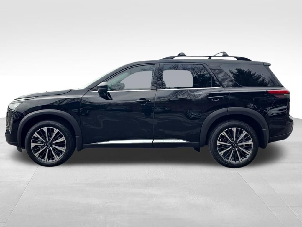 New 2026 Nissan Pathfinder Platinum w/ Cargo Package image 2