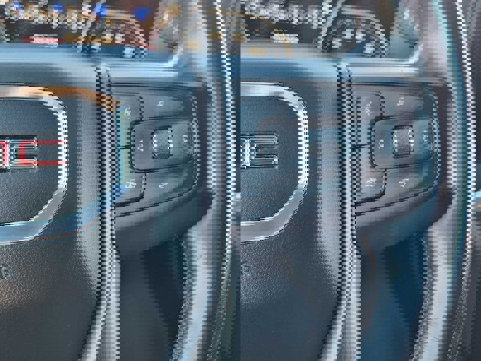 Used 2020 GMC Sierra 1500 AT4 w/ AT4 Premium Package image 19