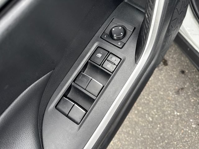 Used 2020 Toyota RAV4 XLE Premium AWD/4WD image 25
