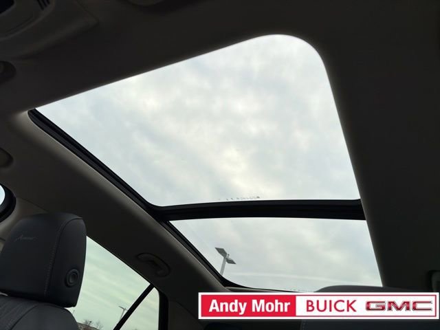 Used 2023 Buick Envision Avenir image 29
