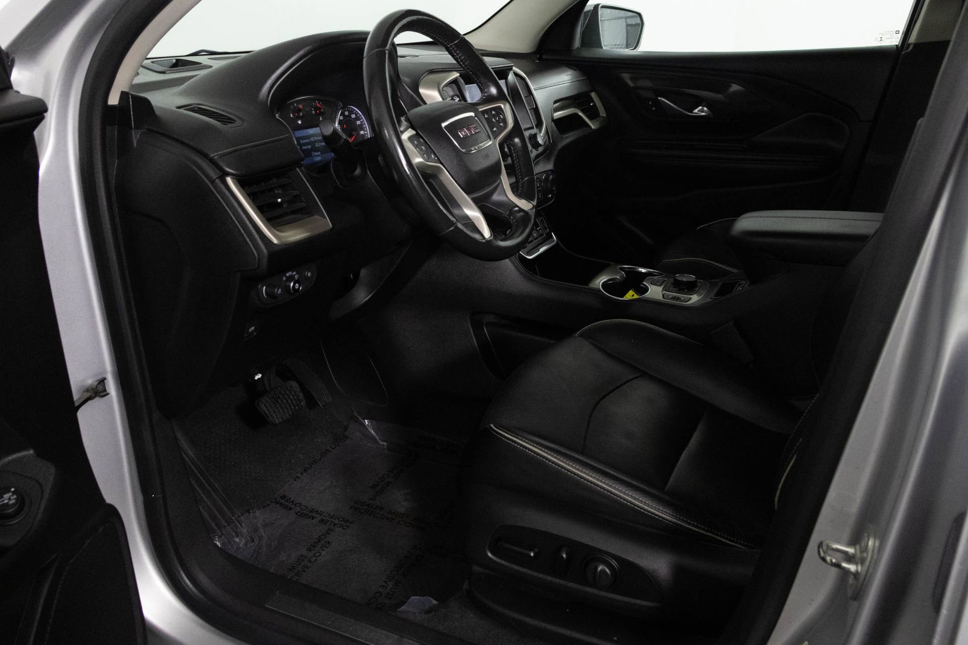 Used 2019 GMC Terrain Denali w/ Advanced Safety Package image 19