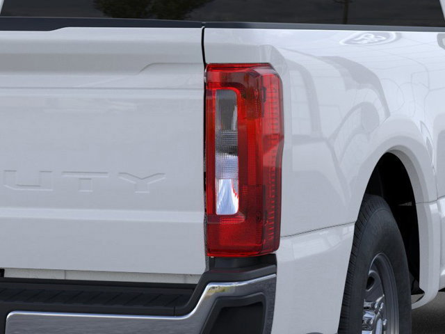 New 2026 Ford F250 XL w/ XL Chrome Package image 21