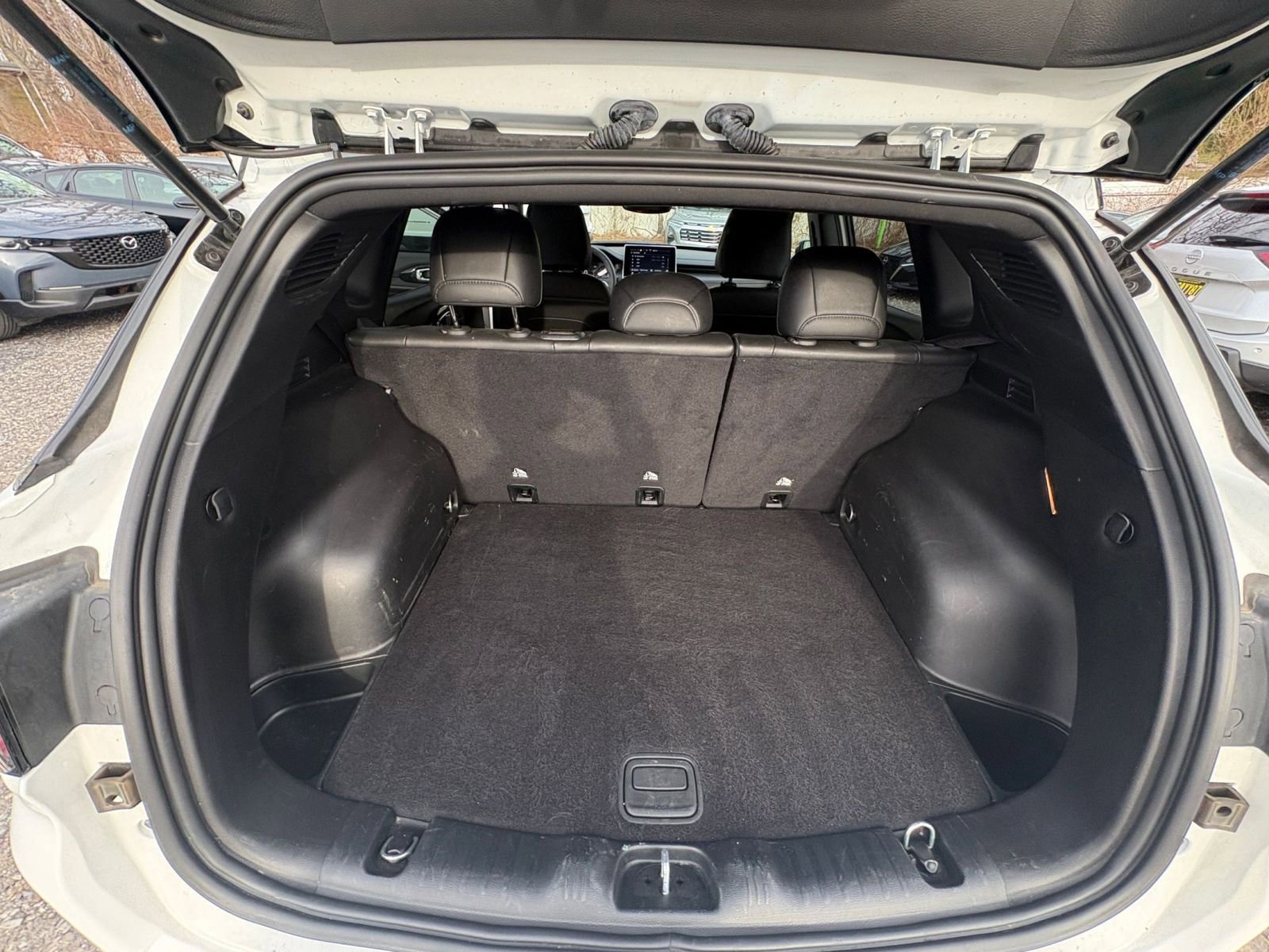 Used 2025 Jeep Compass Trailhawk image 28