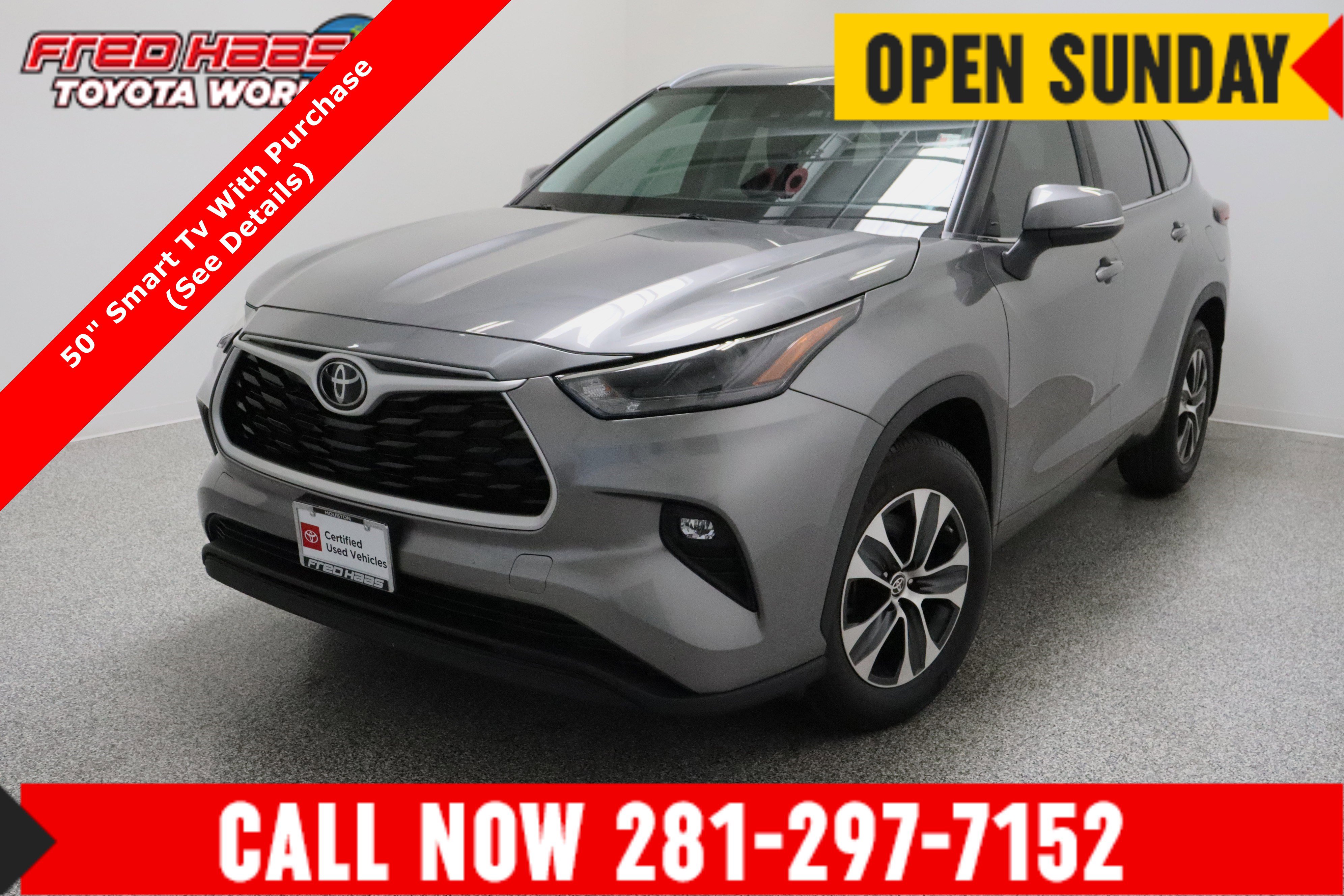 Certified 2025 Toyota Highlander XLE AWD/4WD image 1