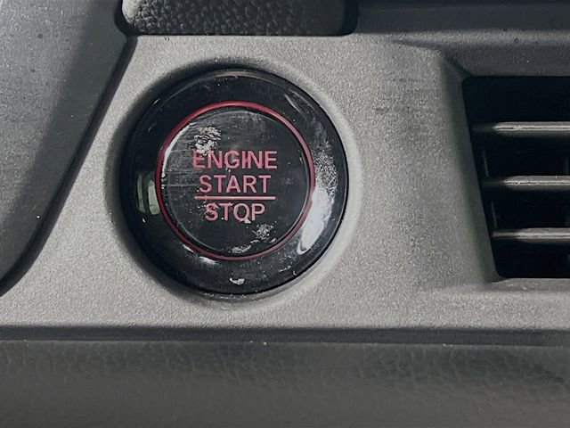 Used 2025 Honda Pilot Touring image 19