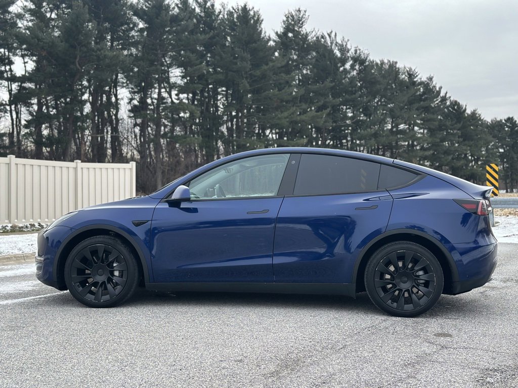 Used 2022 Tesla Model Y Long Range image 4