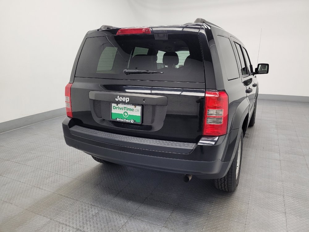 Used 2015 Jeep Patriot Sport FWD image 7