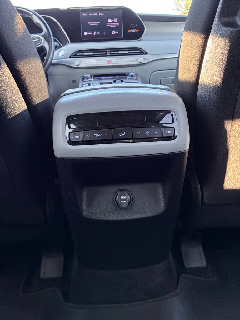 Used 2022 Hyundai Palisade SEL w/ Cargo Package FWD image 17