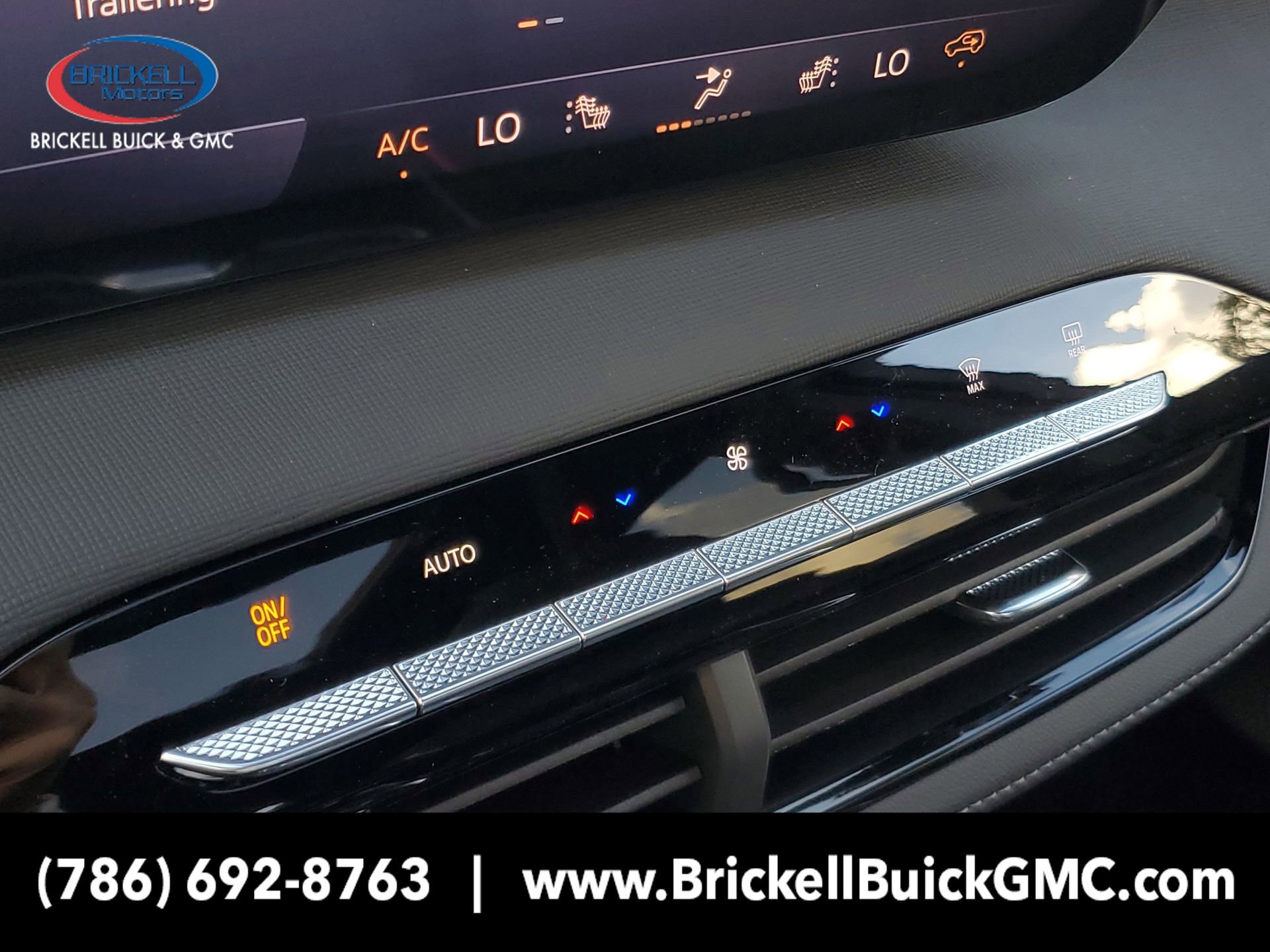 New 2026 Buick Enclave Sport Touring w/ Power Package FWD image 31