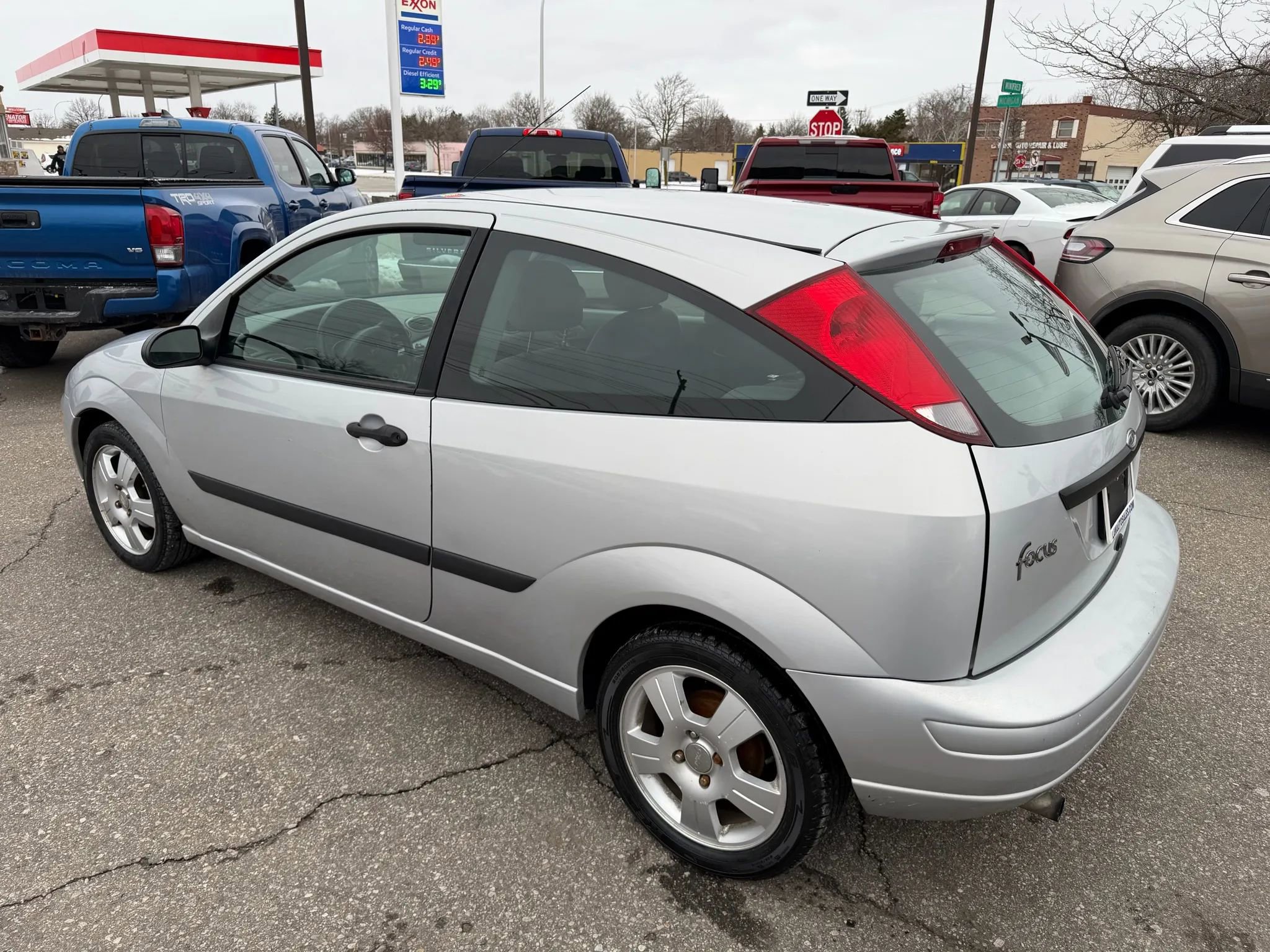 Used 2003 Ford Focus ZX3 Hatchback image 3