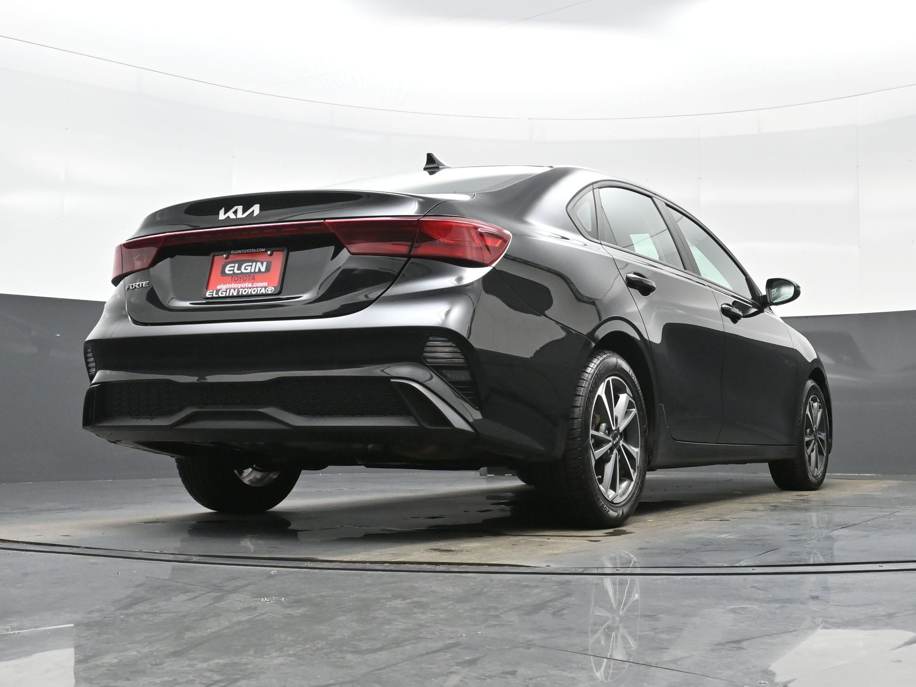 Used 2023 Kia Forte LXS w/ LXS Technology Package FWD image 29