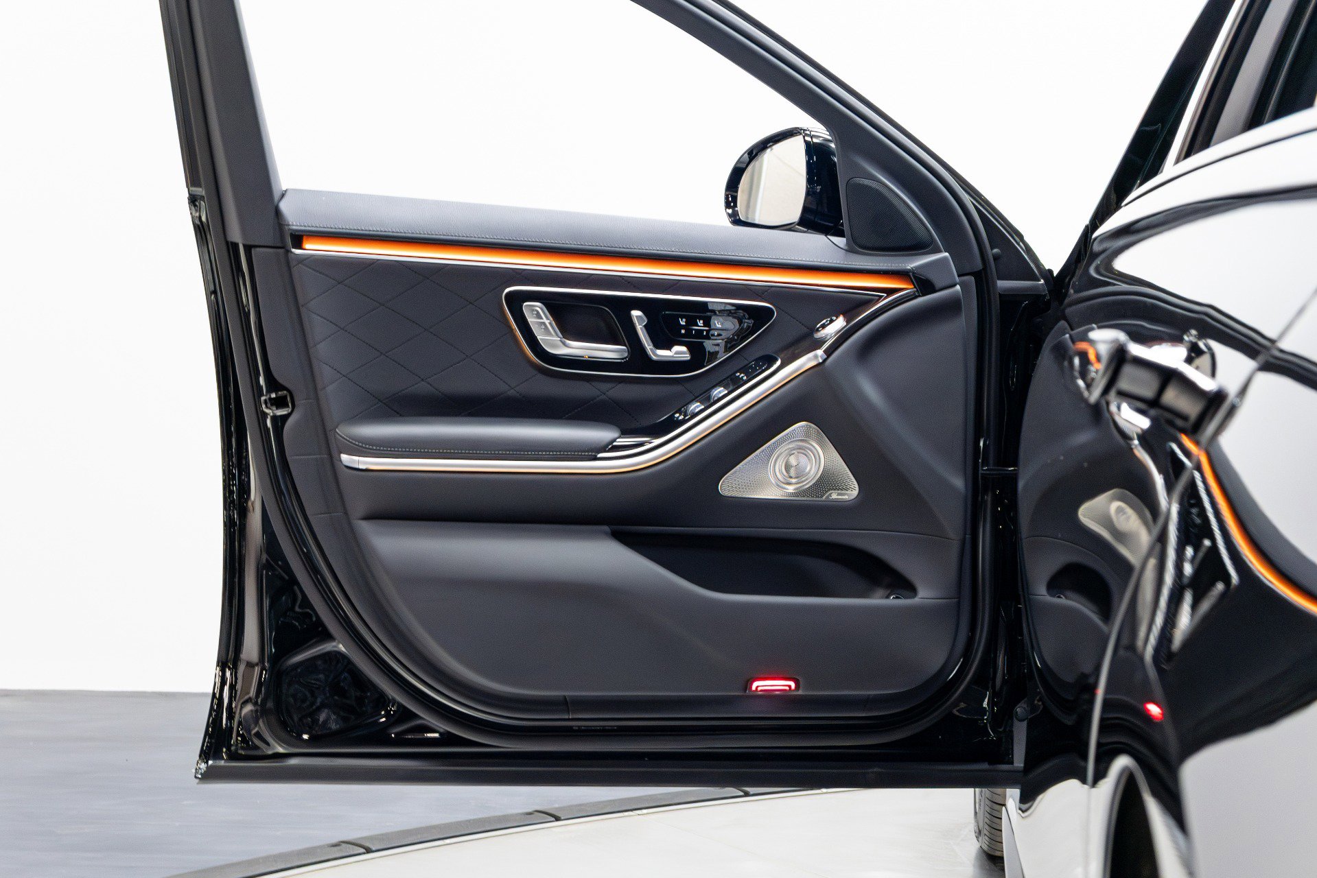 Used 2023 Mercedes-Benz S 580 4MATIC Sedan image 60