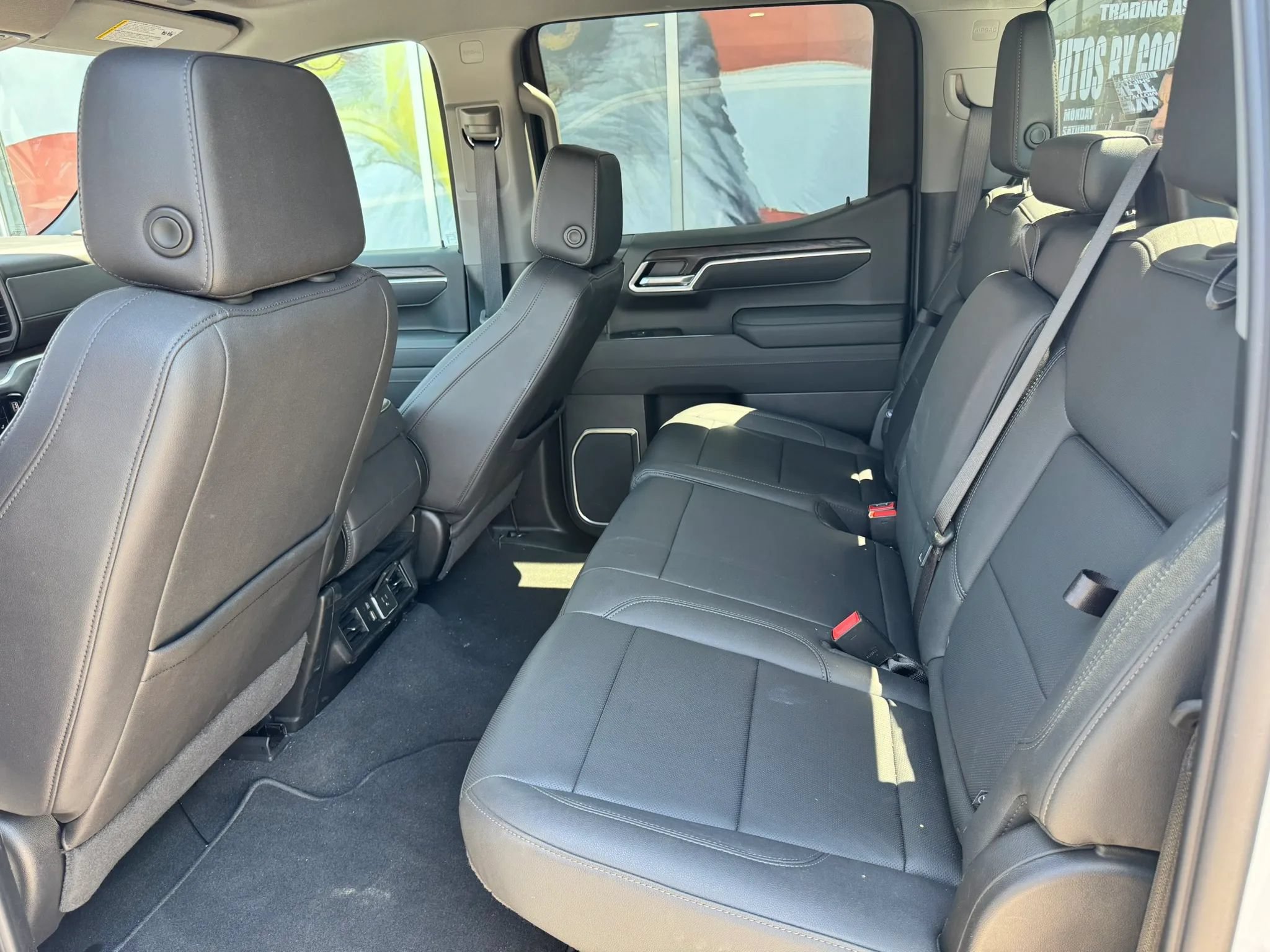 Used 2026 GMC Sierra 1500 SLT RWD image 8