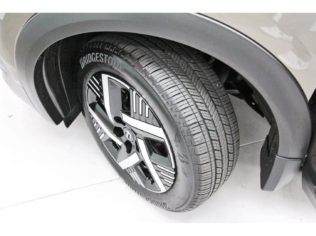 Used 2026 Nissan Kicks SV FWD image 29