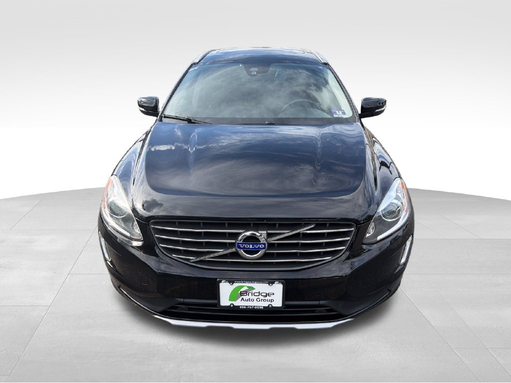 Used 2017 Volvo XC60 T6 Inscription w/ Preferred Option Package AWD/4WD image 2
