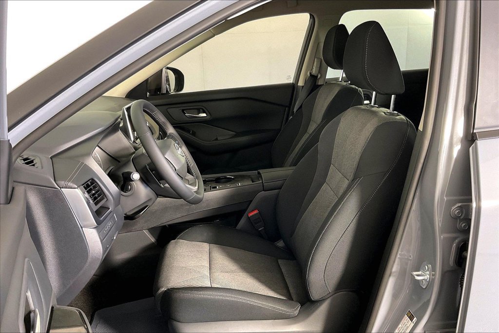New 2027 Nissan Rogue SV w/ Cold Weather Package FWD image 13