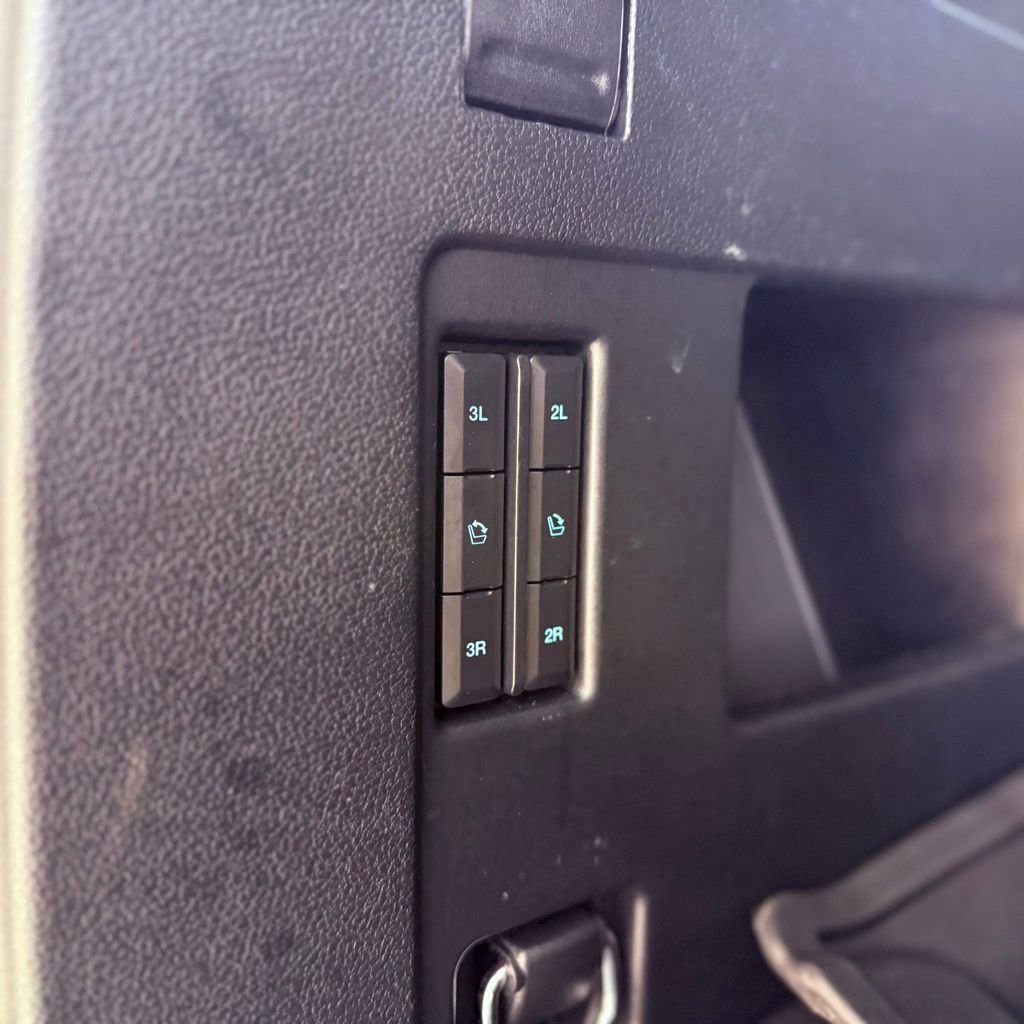 Used 2021 Ford Expedition Max Limited image 36