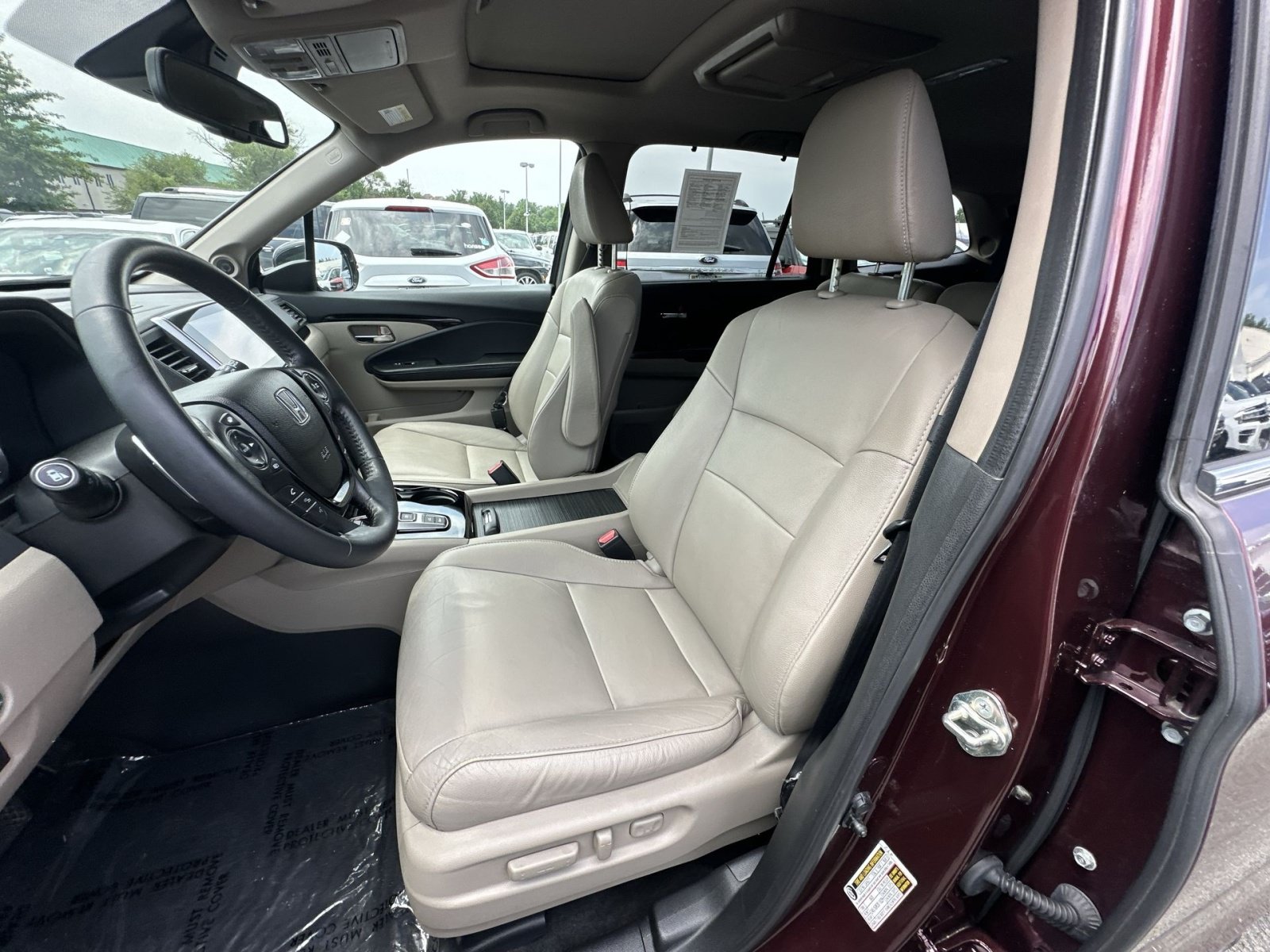 Used 2017 Honda Pilot Touring image 21