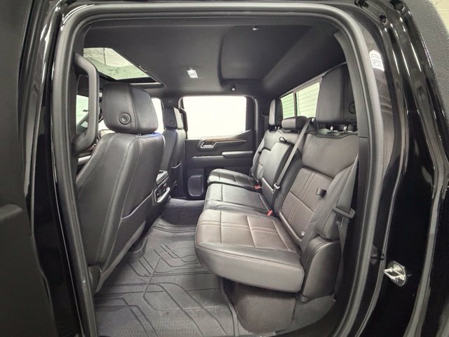 Certified 2024 Chevrolet Silverado 1500 High Country w/ High Country Premium Package AWD/4WD image 24