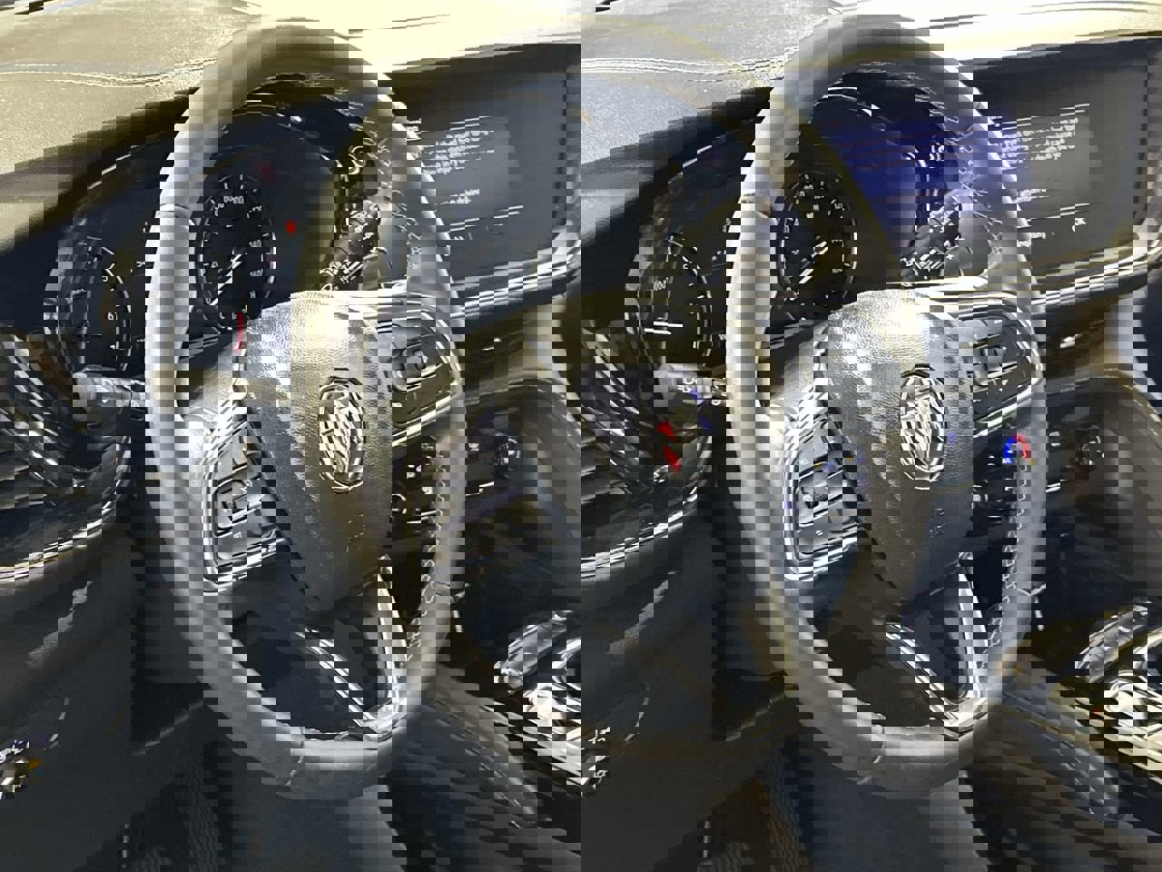 Used 2022 Buick Envision Preferred w/ Safety Package image 14