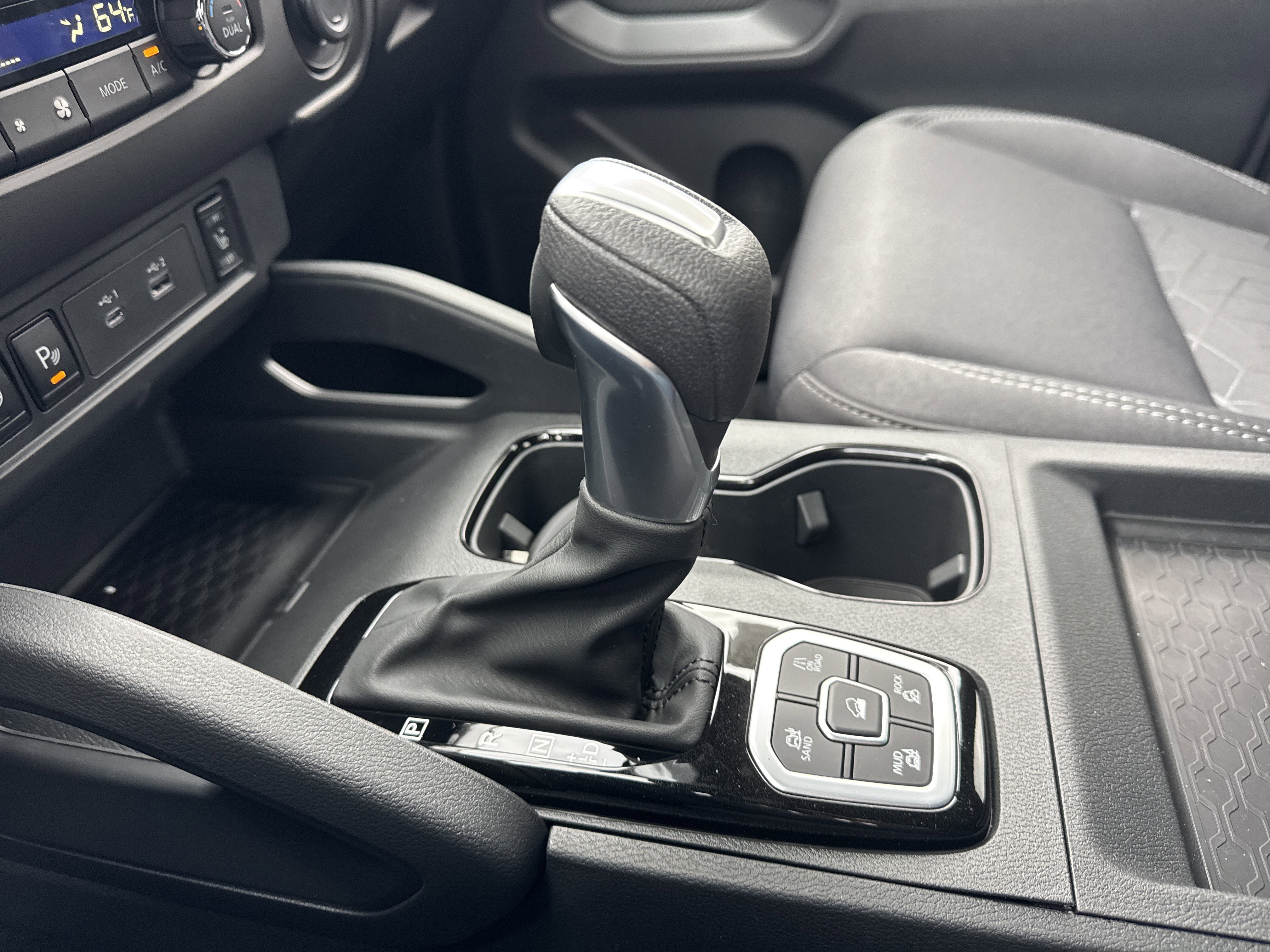 New 2026 Nissan Frontier SV image 21
