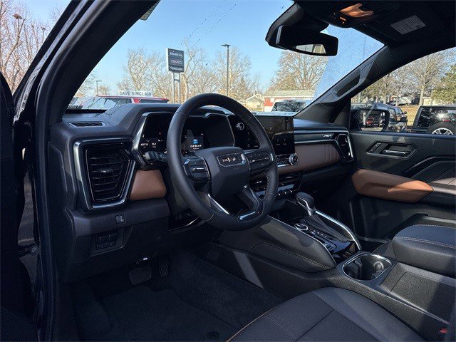 Used 2025 GMC Canyon AT4 w/ Nightfall Edition image 13