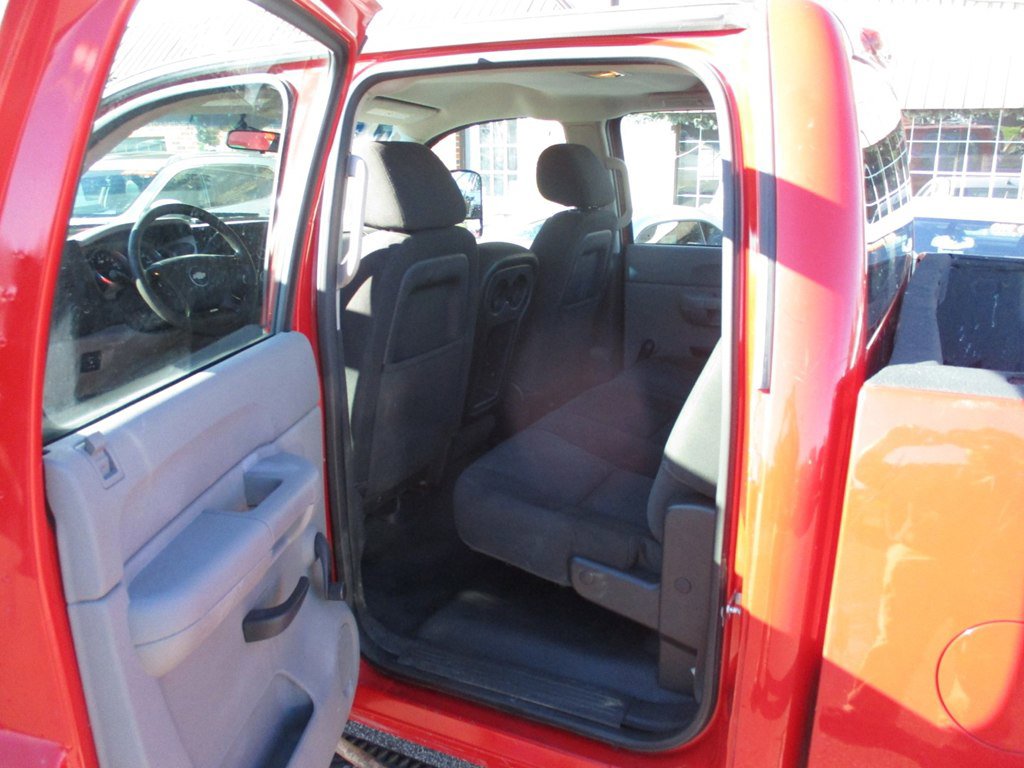 Used 2013 Chevrolet Silverado 3500 W/T image 9