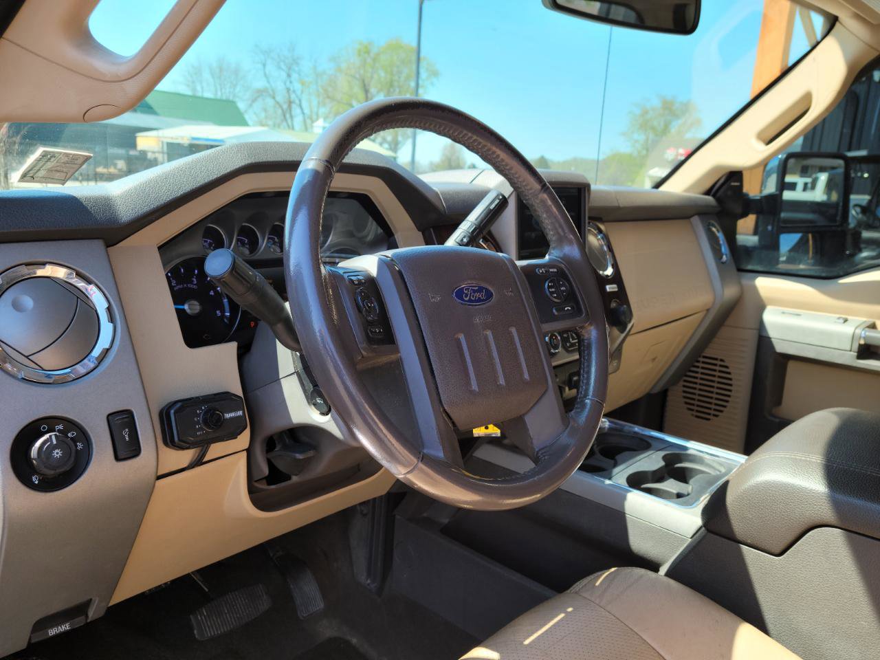 Used 2015 Ford F350 Lariat w/ Lariat Ultimate Package image 9