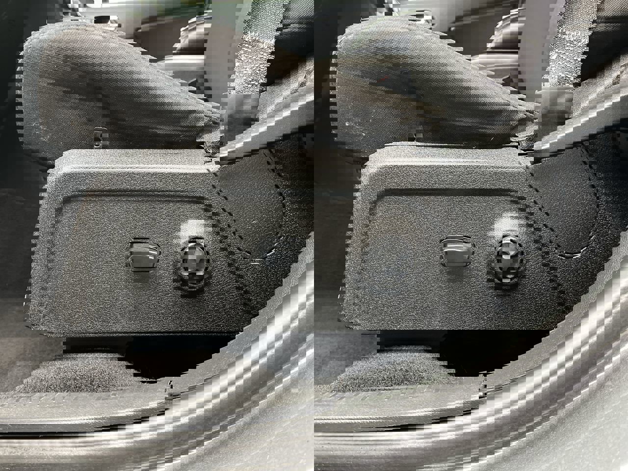 Used 2014 Dodge Journey SXT w/ Flexible Seating Group image 9