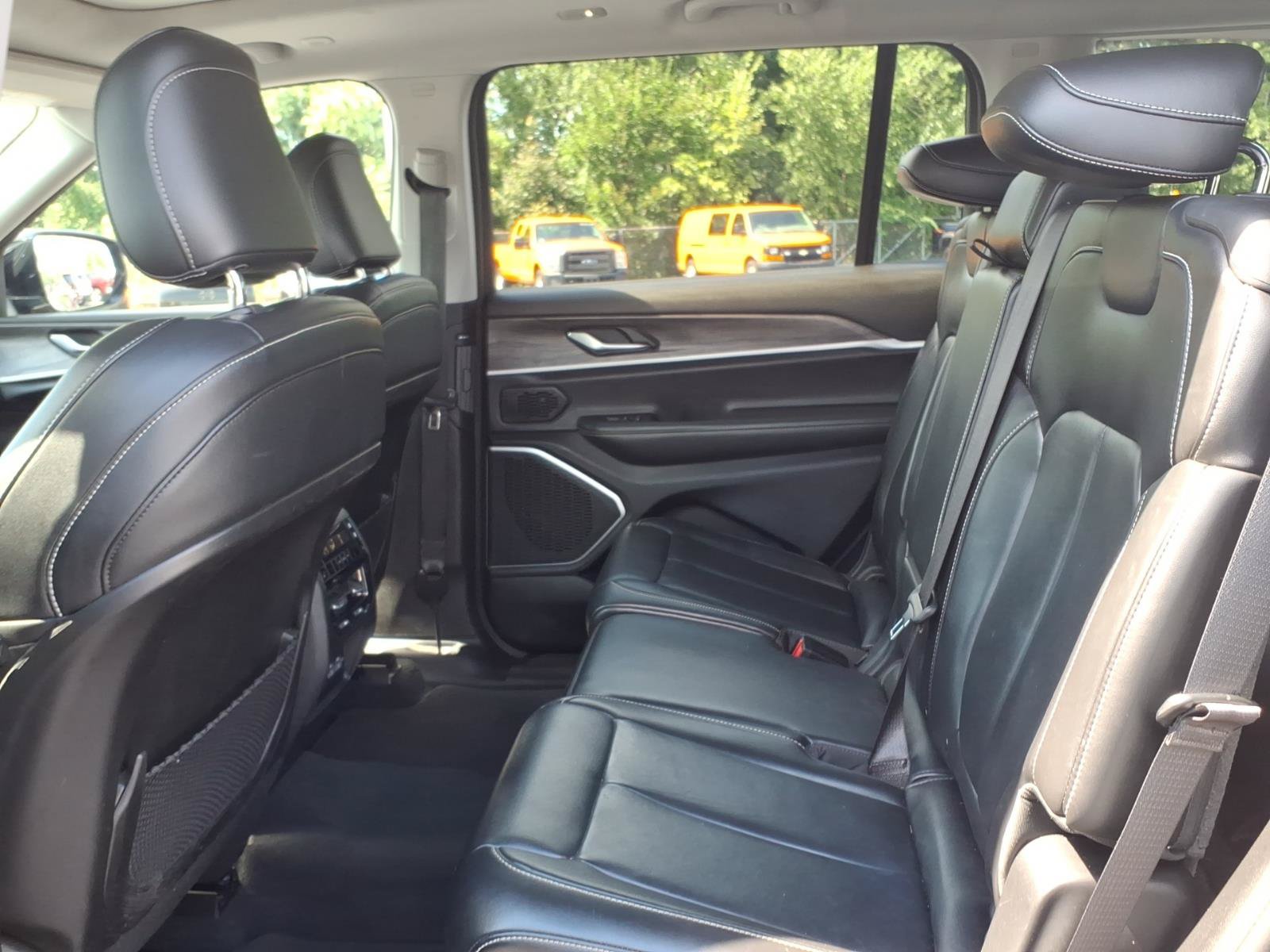 Certified 2021 Jeep Grand Cherokee L Limited AWD/4WD image 15