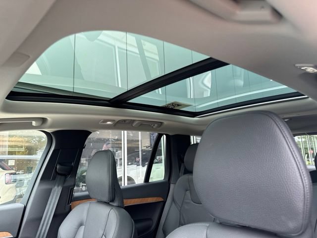 Certified 2025 Volvo XC90 B6 Plus w/ Protection Package Premier AWD/4WD image 27