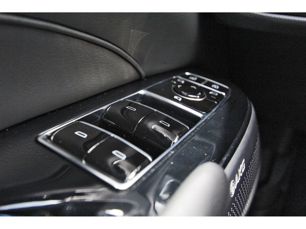 Used 2024 Cadillac Lyriq Sport w/ LPO, Floor Liner Package AWD/4WD image 20