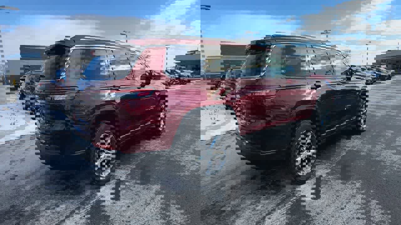 Used 2021 Jeep Grand Cherokee L Limited w/ Trailer Tow Group (B) image 8