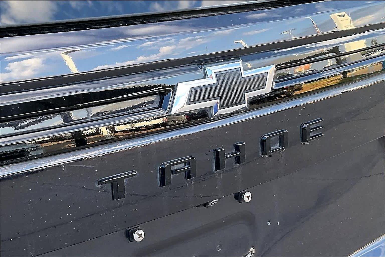 Used 2024 Chevrolet Tahoe Z71 w/ Luxury Package AWD/4WD image 31