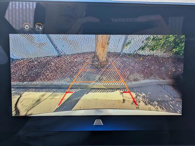 Used 2025 Chevrolet Equinox LT image 13