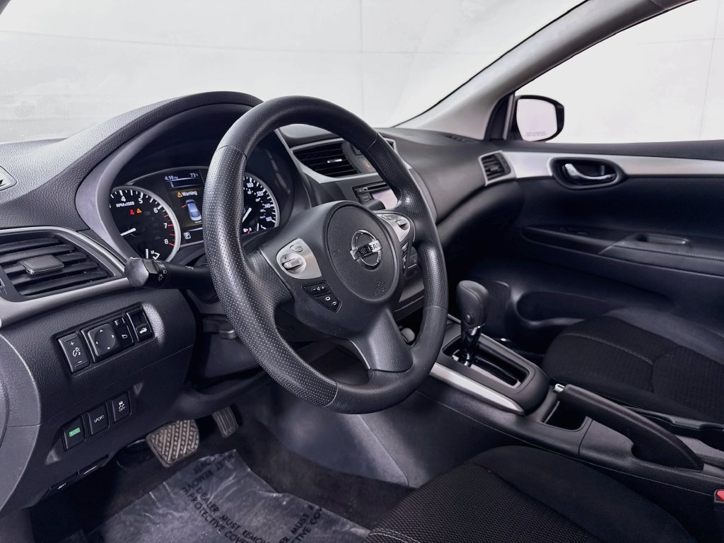 Used 2018 Nissan Sentra S w/ S Midnight Style Package FWD image 9