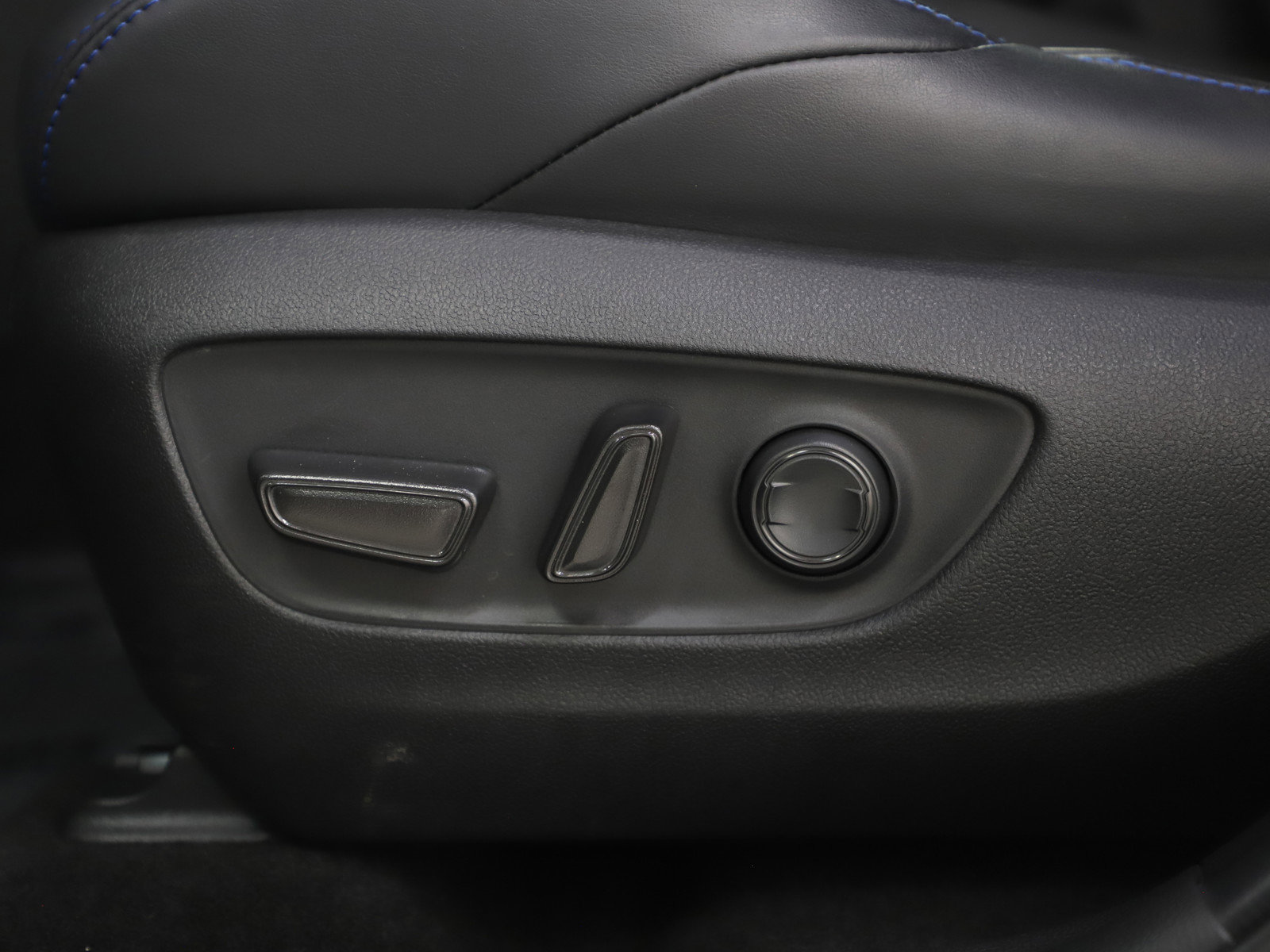 Used 2024 Toyota RAV4 XSE w/ Weather Package AWD/4WD image 28