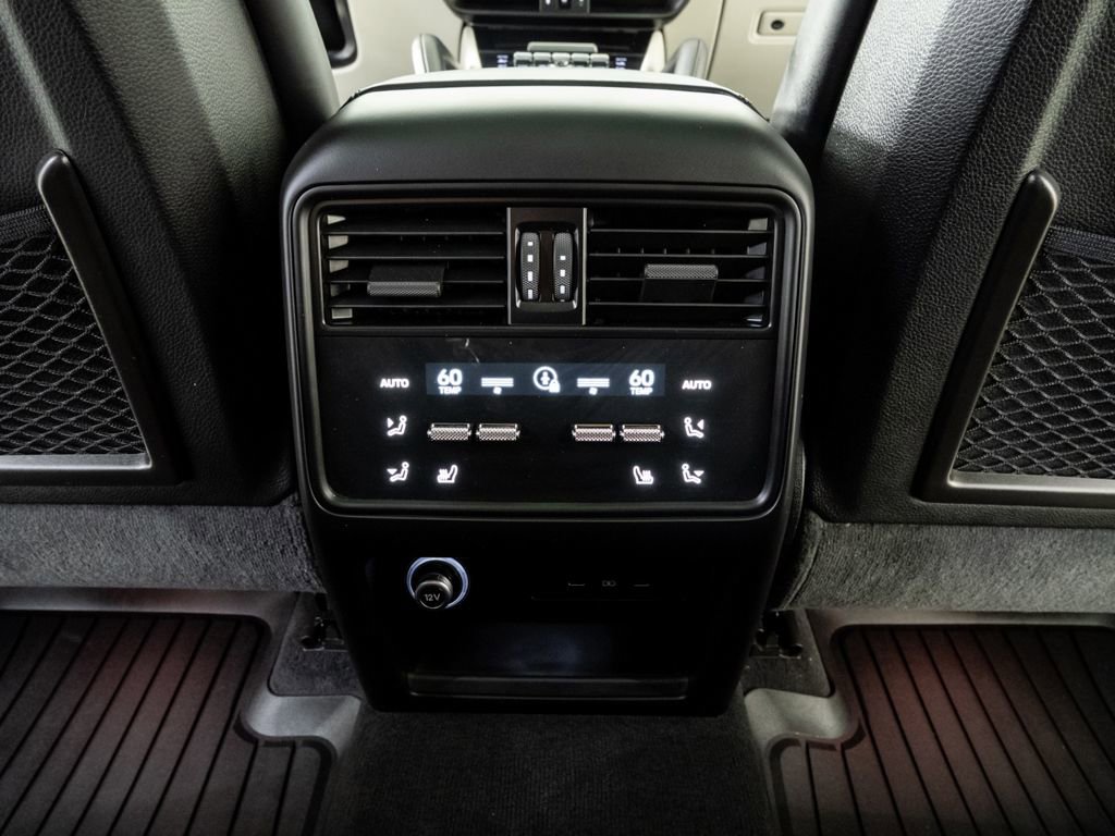 Used 2025 Porsche Cayenne GTS image 21