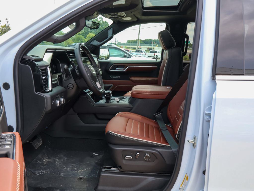 New 2026 GMC Sierra 1500 Denali Ultimate w/ LPO, Black Badging Package AWD/4WD image 7
