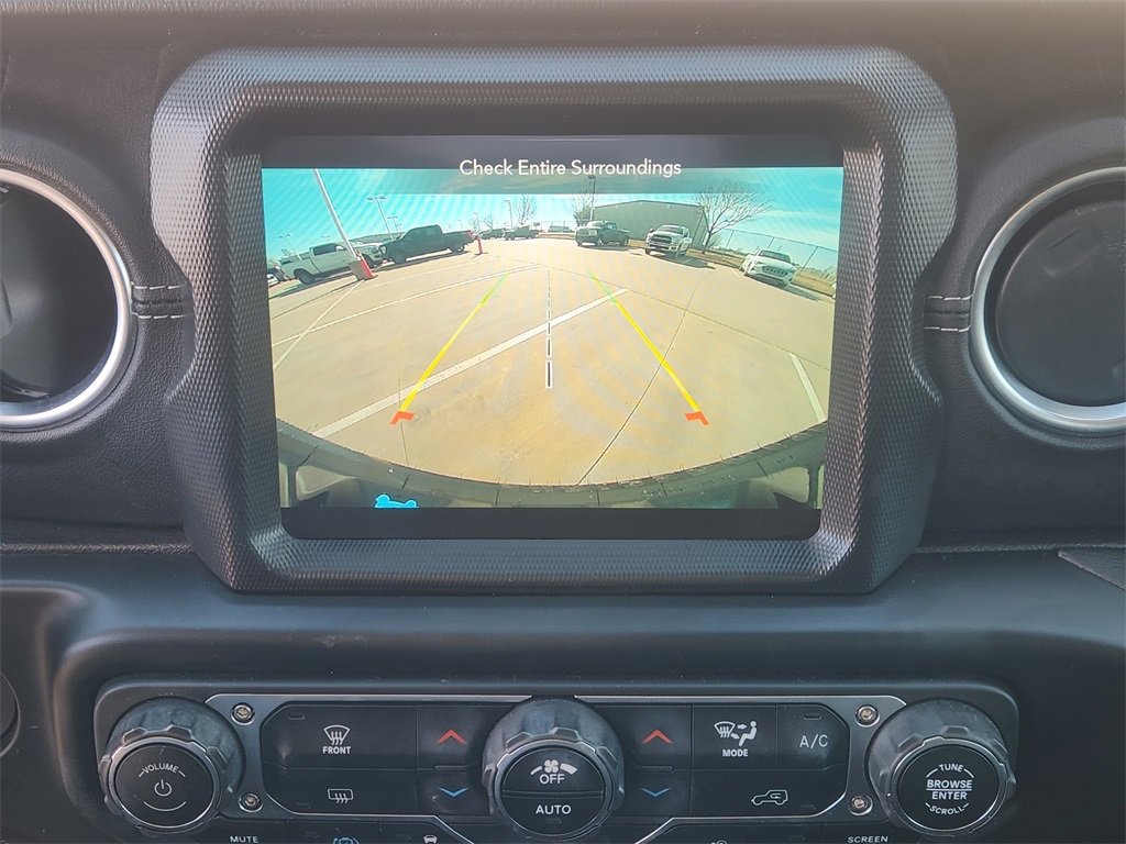 Used 2022 Jeep Wrangler Unlimited Sahara image 19