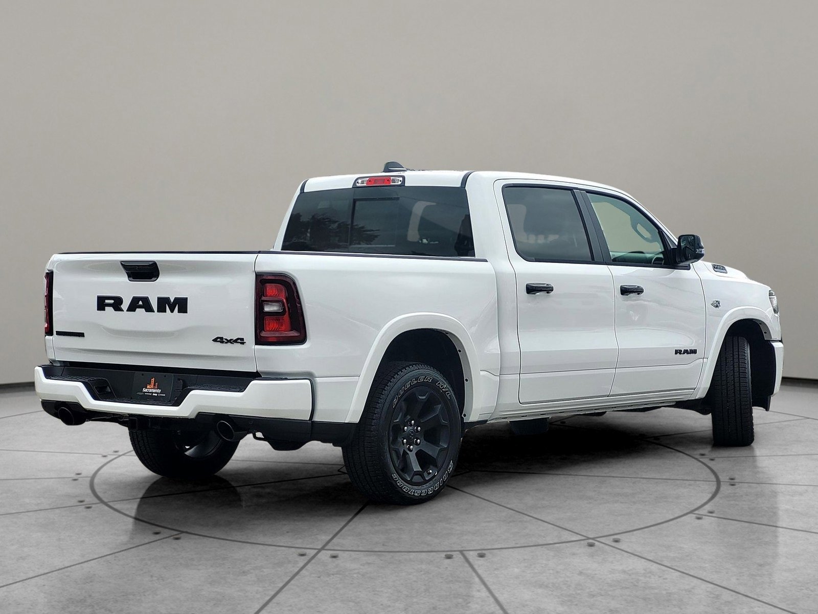 New 2026 RAM 1500 4x4 Crew Cab image 4