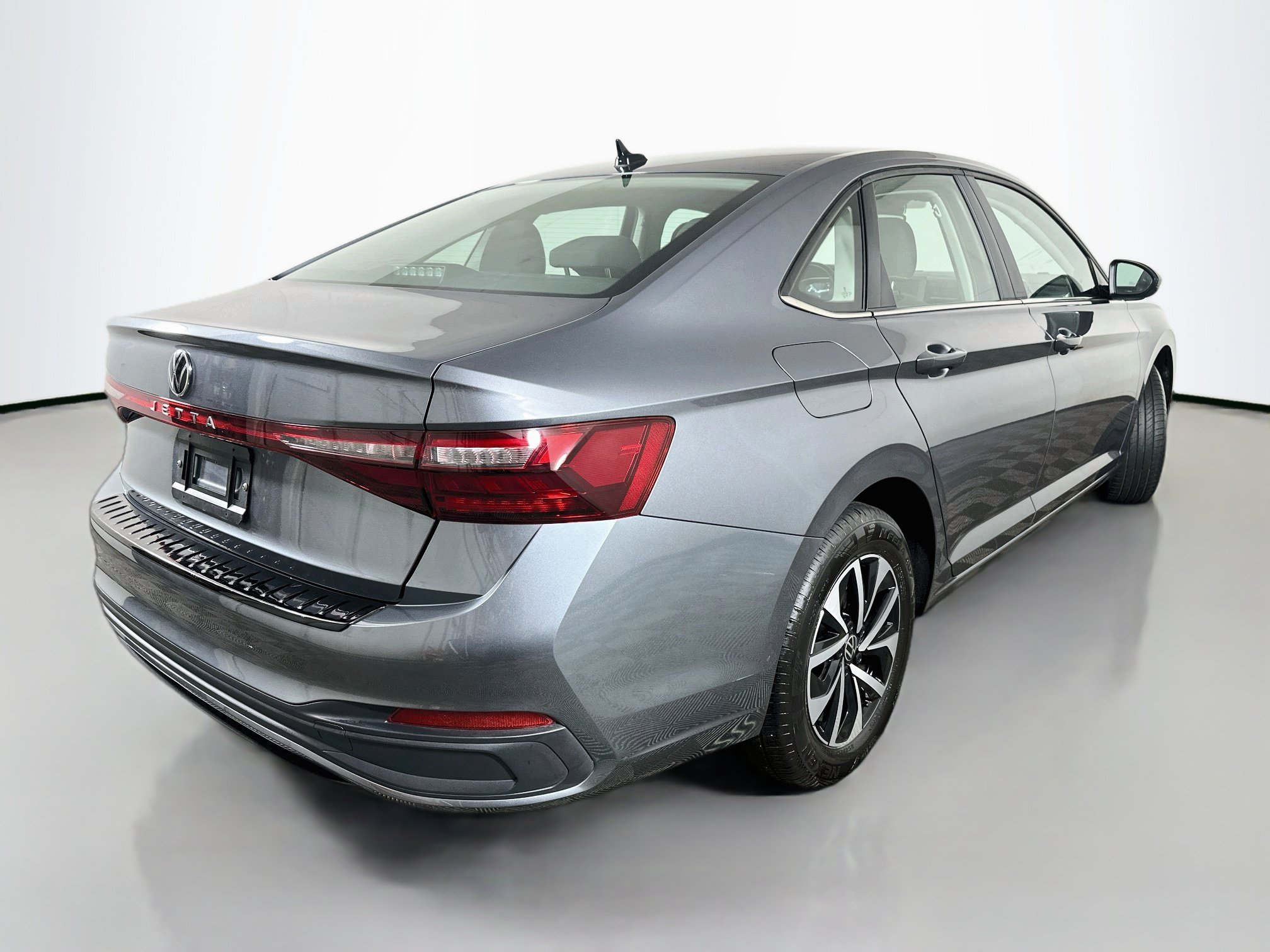 Used 2025 Volkswagen Jetta S FWD image 7