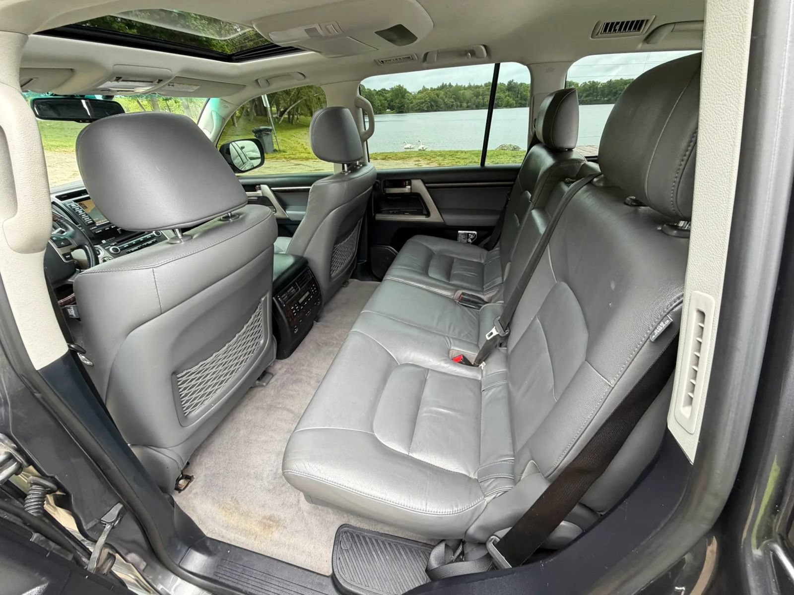 Used 2011 Toyota Land Cruiser w/ Upgrade Pkg AWD/4WD image 56