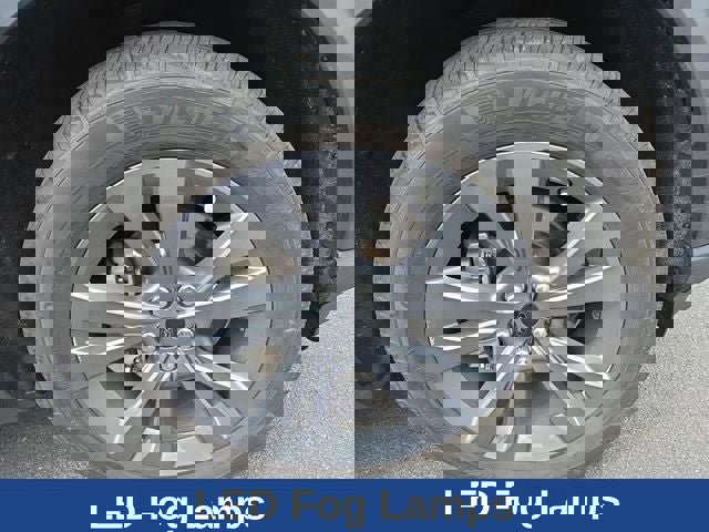 Used 2022 Ford Explorer XLT w/ Equipment Group 202A image 27