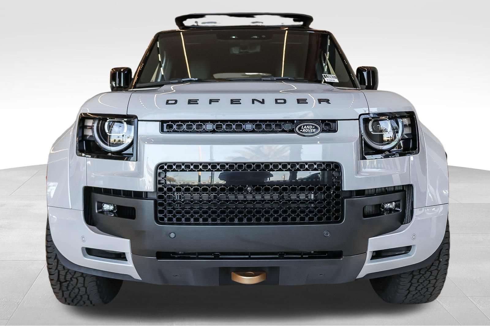 New 2026 Land Rover Defender 110 AWD/4WD image 2