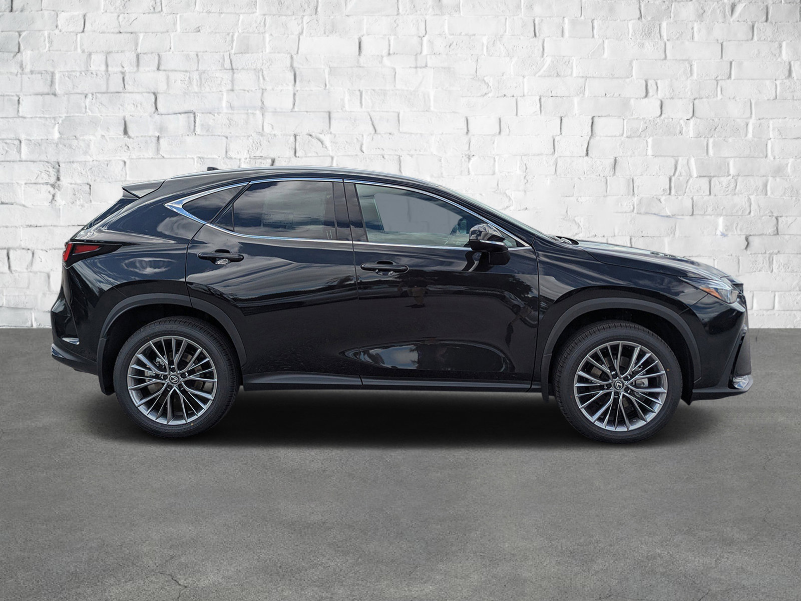 New 2026 Lexus NX 350h AWD w/ Premium Package image 3