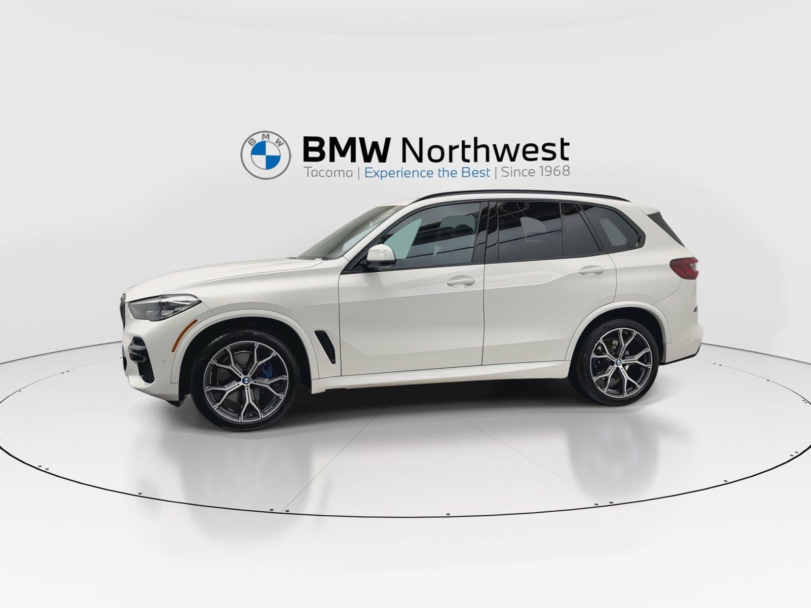 Used 2023 BMW X5 xDrive40i w/ M Sport Package AWD/4WD image 10