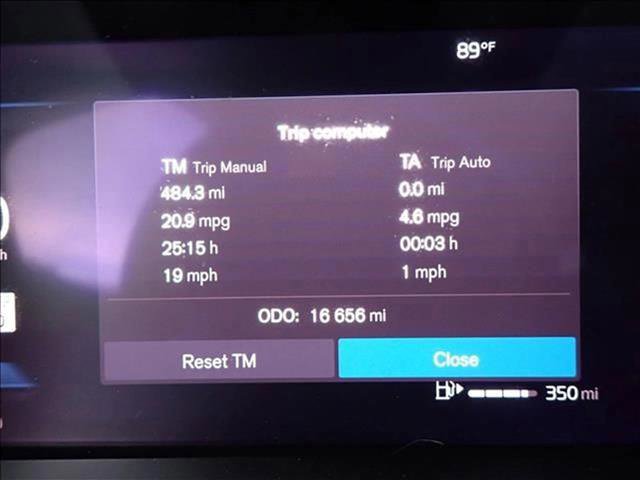 Used 2022 Volvo XC60 B5 Momentum image 26